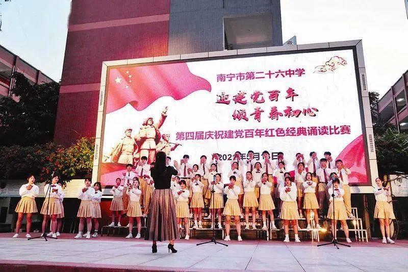 美国一群嫌犯冒充警察上门 盗走盲人女性大量财产